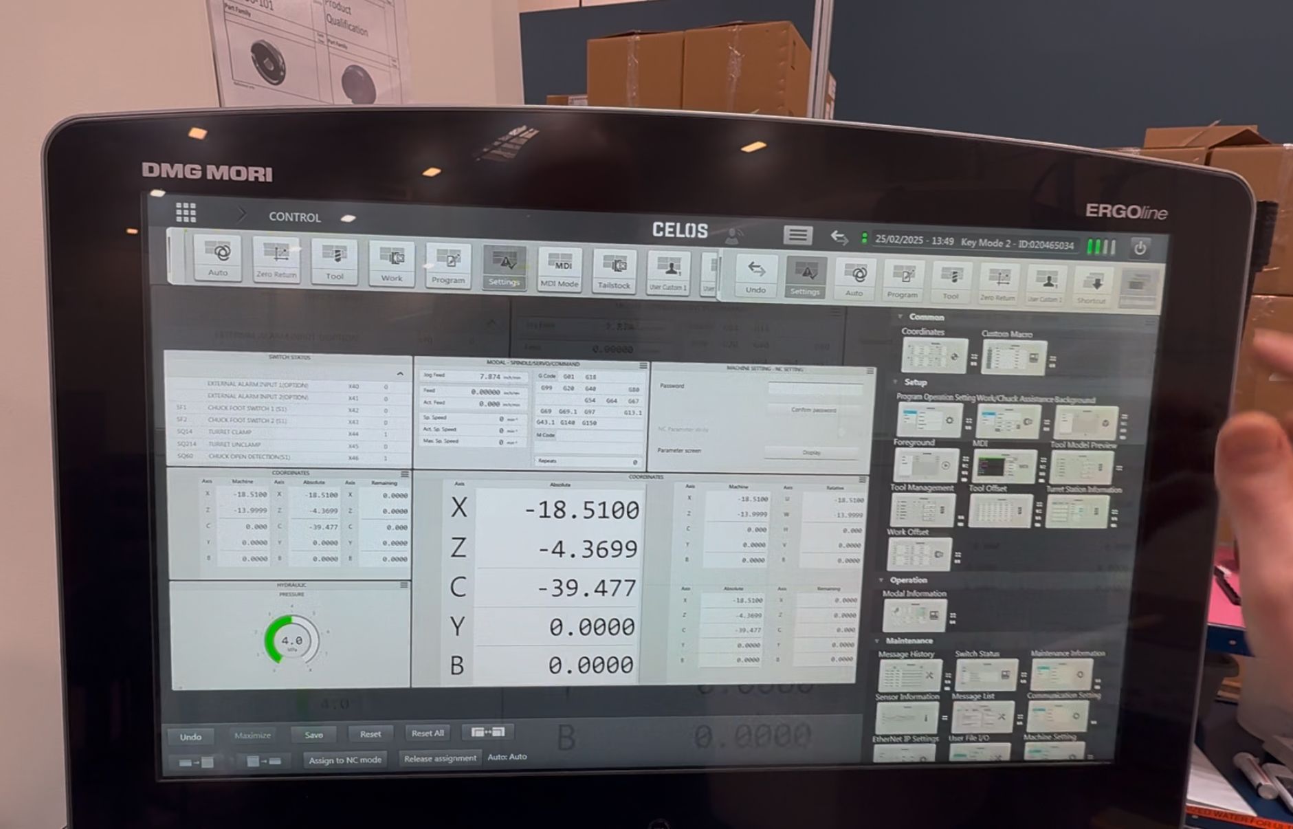 CELOS Edit Window open — shows available screen panels including Communication Setting under Maintenance